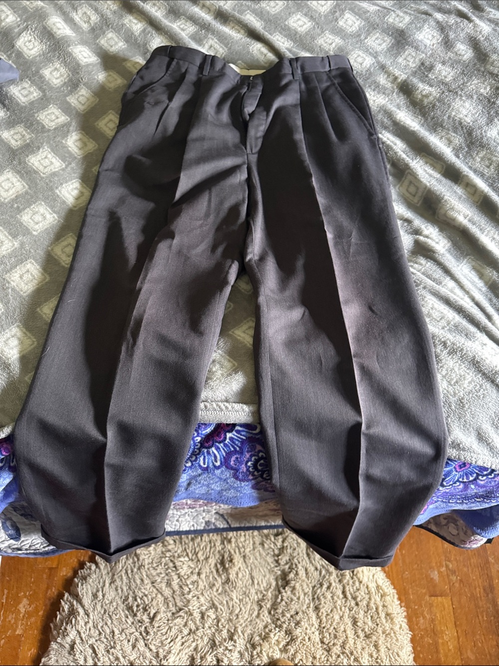 Men's Pleated Dress Pants in Black - Classic Tailored Fit